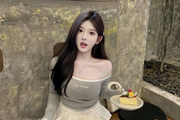  纯欲网红 兼职• Height 身高/168