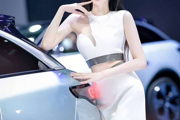 🏠03年178c真实车展模特兼职所见即所得